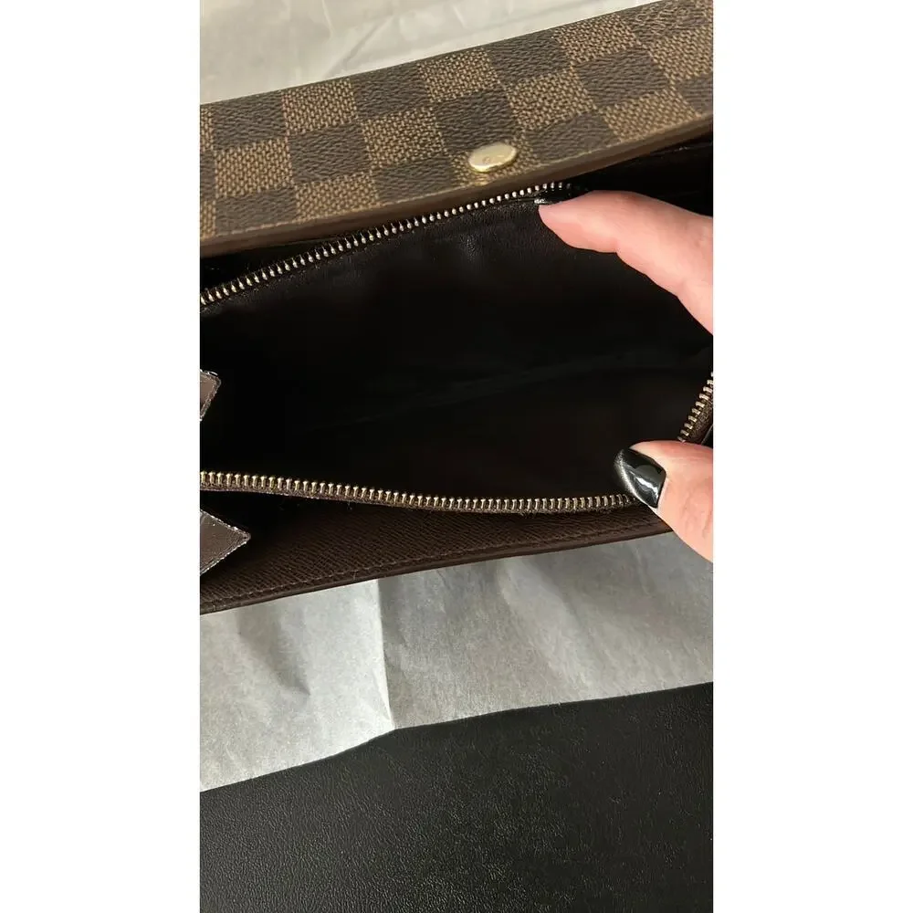 Louis Vuitton Damier Sarah wallet